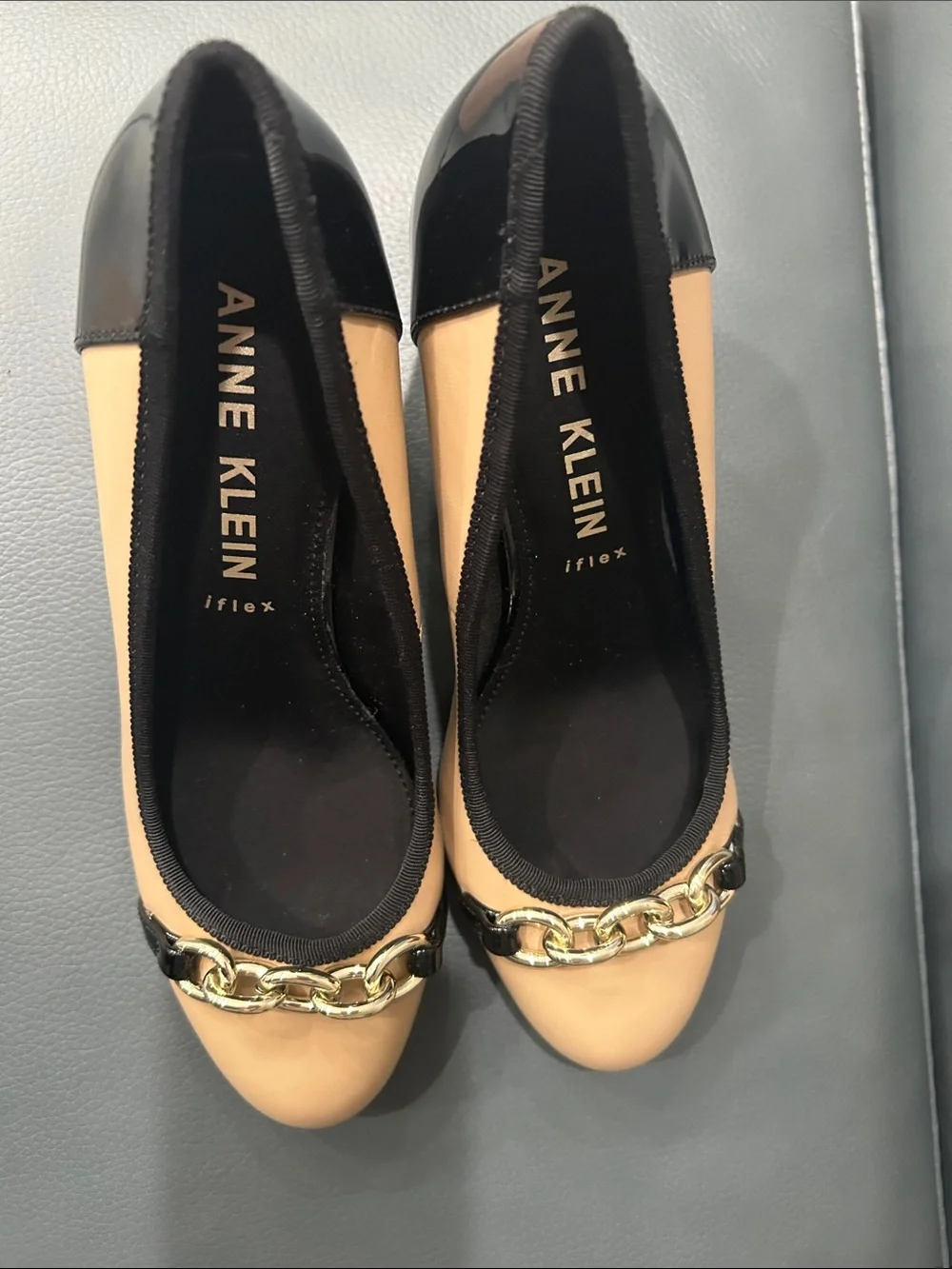 Anne Klein Flex Tan and Black Block Shiny Heels Pumps with Chain Accent